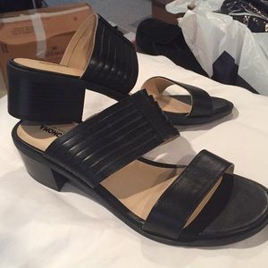 Sonoma Chunk Heeled Sandals